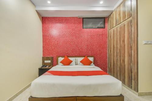 hotel o royal blue