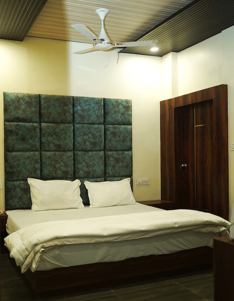 capital hotel in