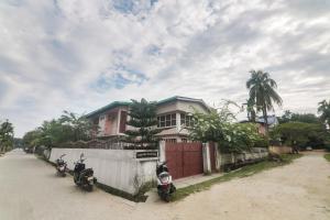 collection o trinayan associates