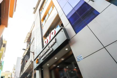 spot on 67567 central inn