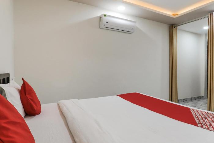 super hotel o aastha near chaudhary charan singh international airport