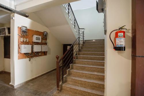 hotel o av residency near botanic garden of indian republic