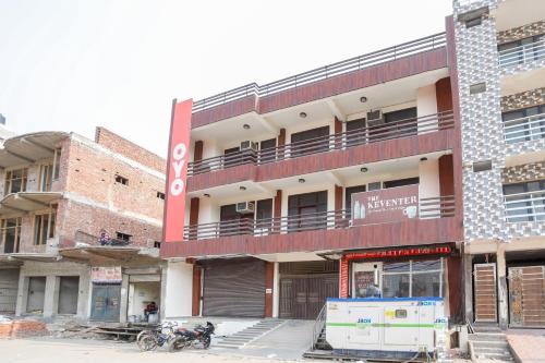 hotel o av residency near botanic garden of indian republic