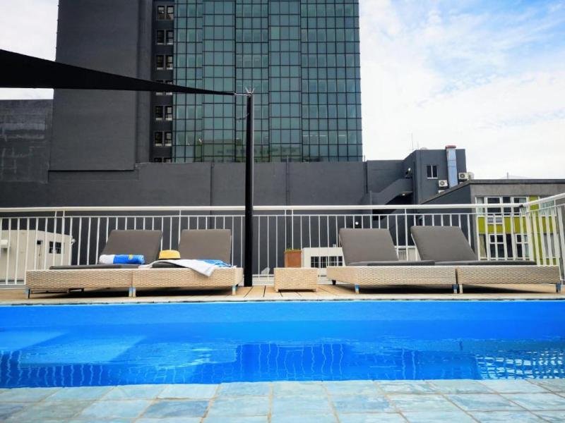 urban oasis aparthotel