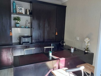 Up21 Guesthouse,,3 star