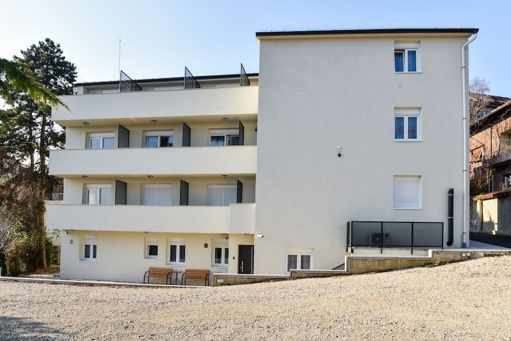 rooms at zajceva 34