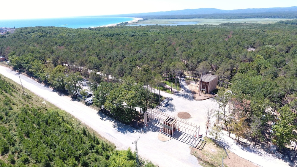 longosphere glamping