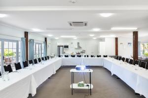 northridge country lodge