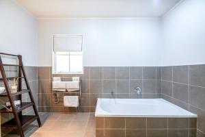 northridge country lodge