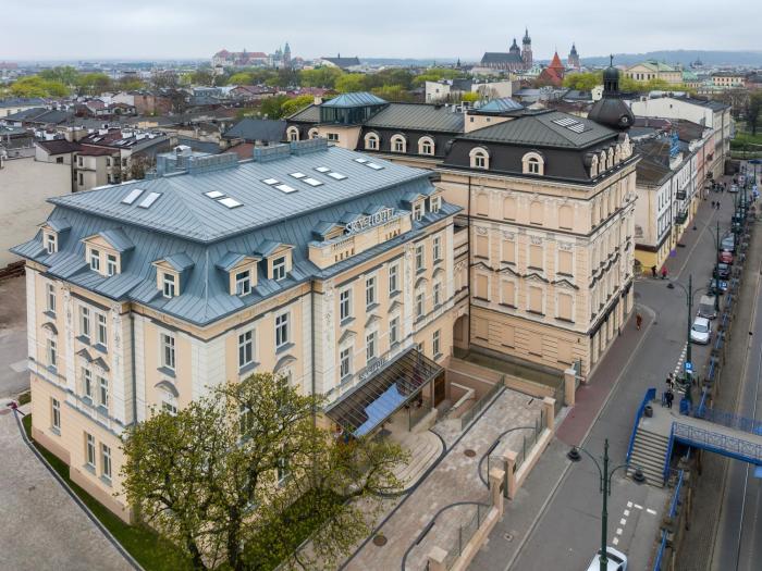 sky hotel krakow