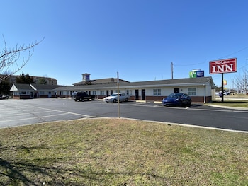 First State Inn,,2 star