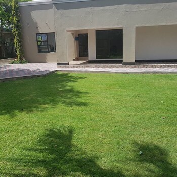Pizo Lodge,,3.5 star