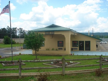 Ozark Springs Lodge,,3 star