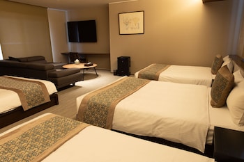 grand base nagoya ekinishi