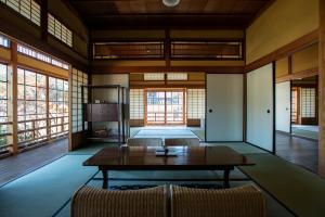 ozu