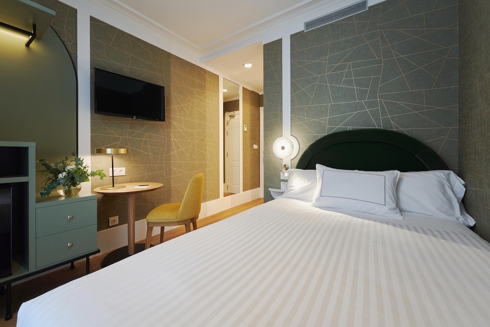 hotel villa katalina by intur