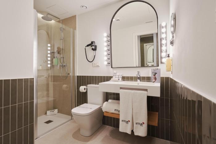 hotel villa katalina by intur