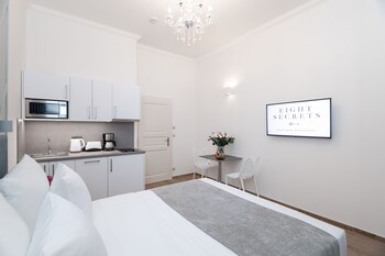 eight secrets boutique residence