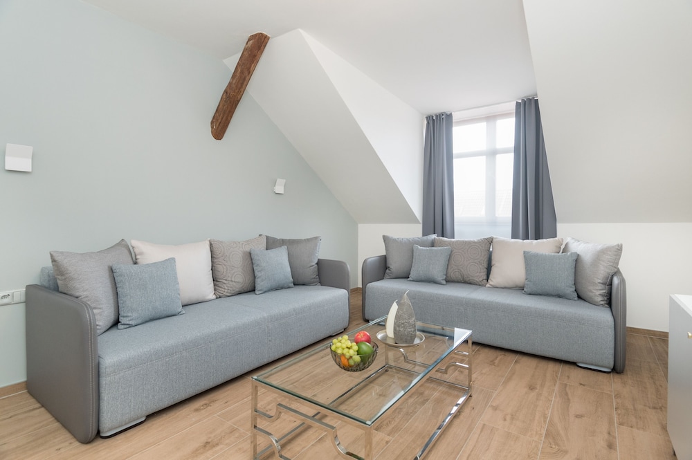 eight secrets boutique residence