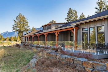 headwaters lodge at eagle ranch resort
