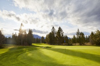 headwaters lodge at eagle ranch resort