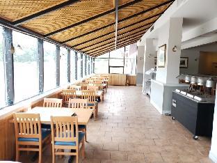 jolly roger inn and resort