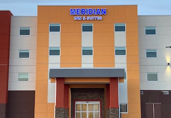 meridian inn and suites regina airport