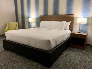 meridian inn and suites regina airport