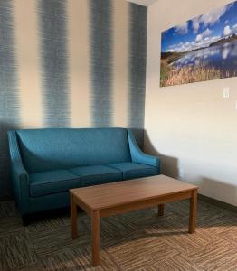 meridian inn and suites regina airport