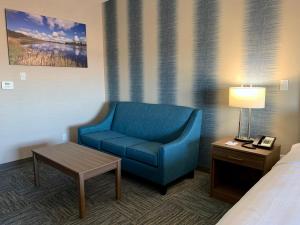 meridian inn and suites regina airport