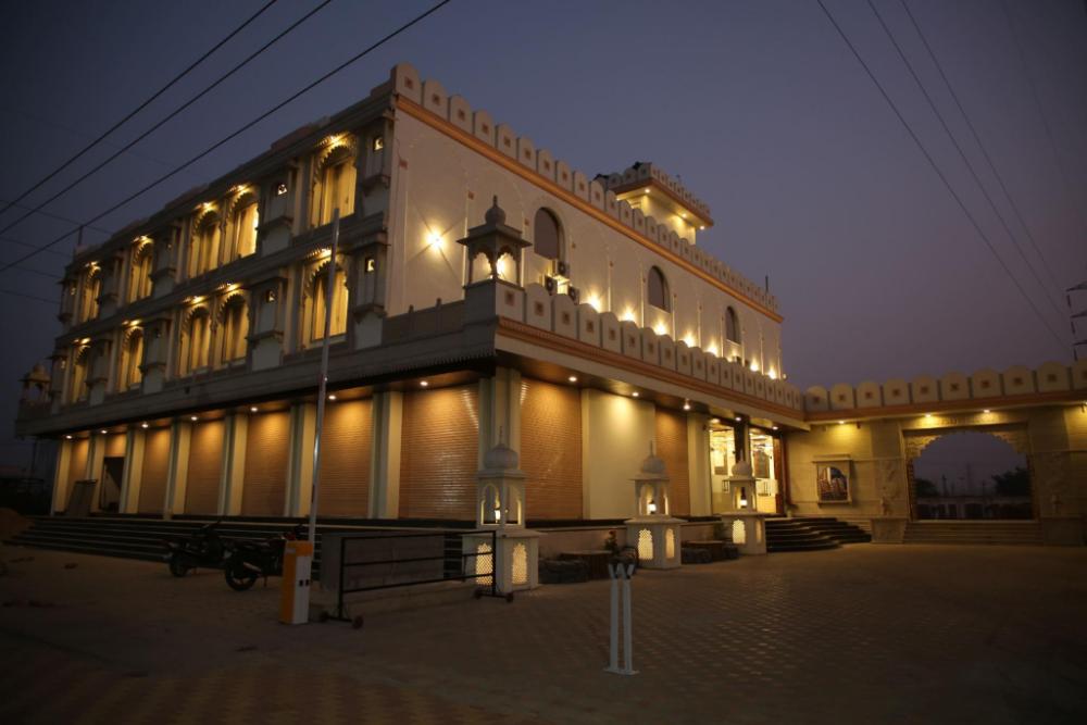 hotel neva ji palace