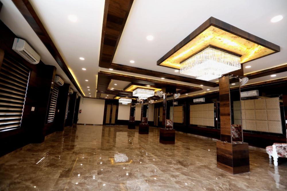 hotel neva ji palace