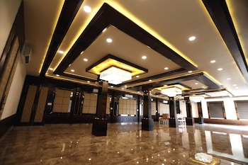 hotel neva ji palace