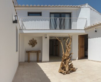 Hacienda Fresneda Maria By Charming Stay Adults Recommended,Montilla>>Antequera,1 star