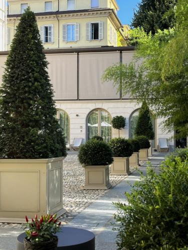 opera 35 boutique hotel
