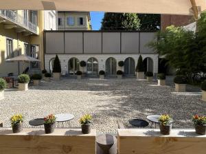 opera 35 boutique hotel