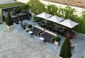 opera 35 boutique hotel