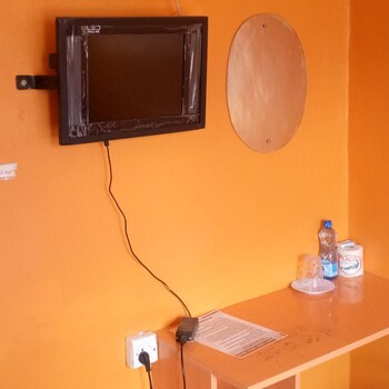 comfy night guest house