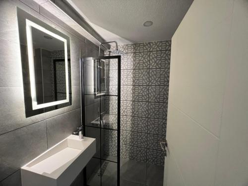 karaca suite