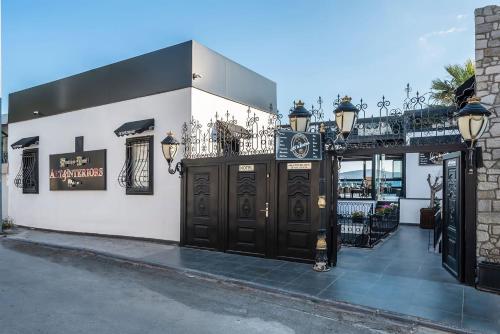 art and interiors boutique hotel