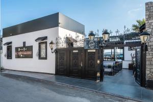 art and interiors boutique hotel