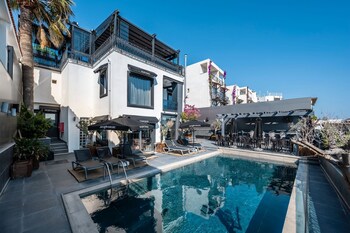 art and interiors boutique hotel