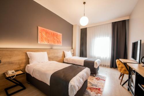 adresin hotel