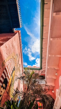 casa movida hostel