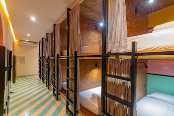 casa movida hostel