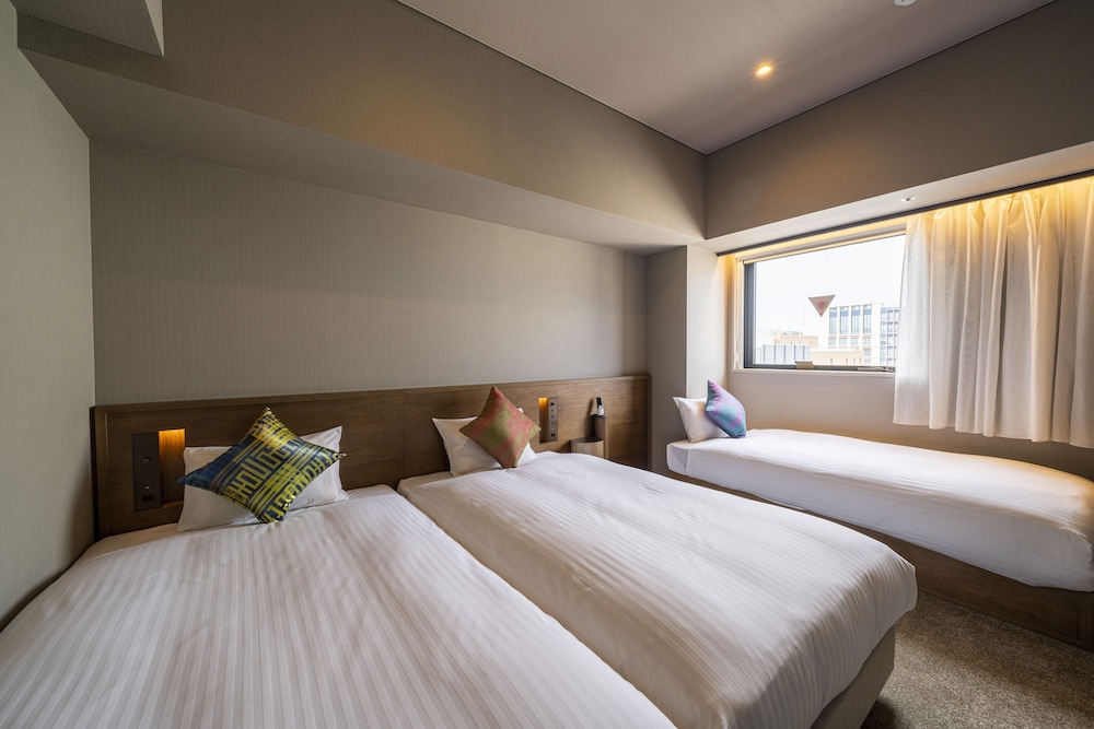 hotel oriental express fukuoka nakasu kawabata