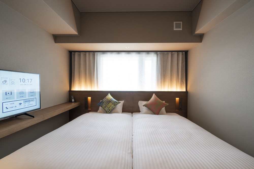 hotel oriental express fukuoka nakasu kawabata