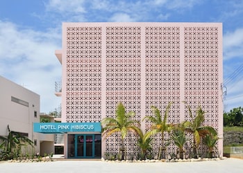 hotel pink hibiscus
