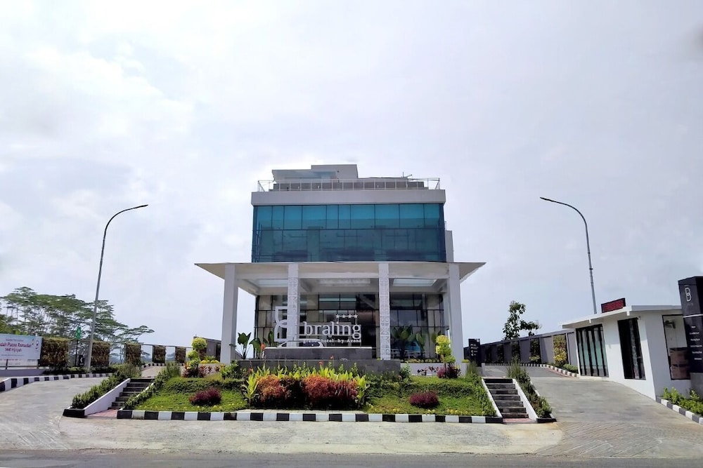 braling grand hotel purbalingga by azana