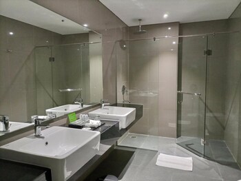 braling grand hotel purbalingga by azana